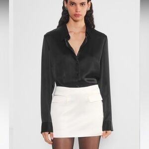 NWT ARITZIA Babaton White Satin Mini Skirt size 6 with pockets